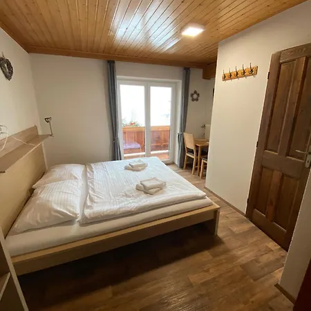 Affittacamere Tyrol 3*