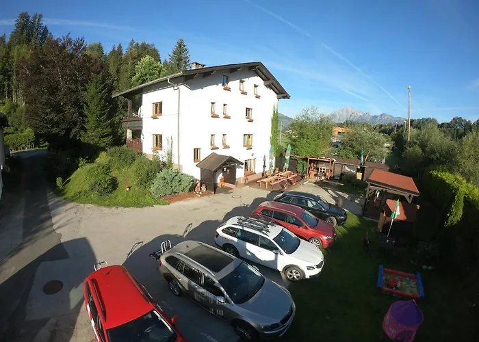 Tyrol Gæstehus 3*