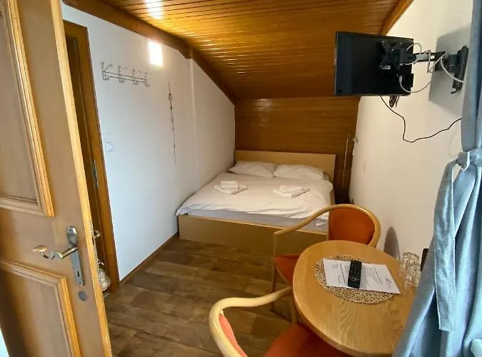 Tyrol 3*