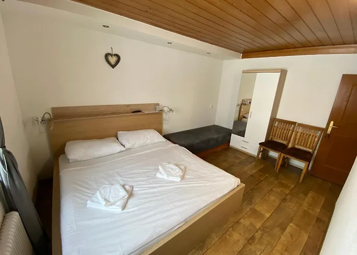 Tyrol Gæstehus 3*