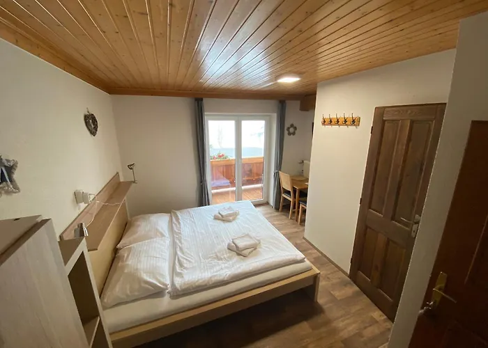 Tyrol 3*
