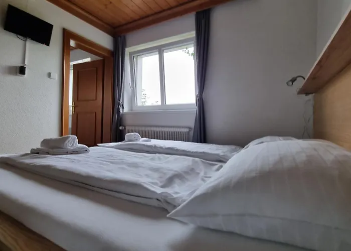 Tyrol Gæstehus 3*